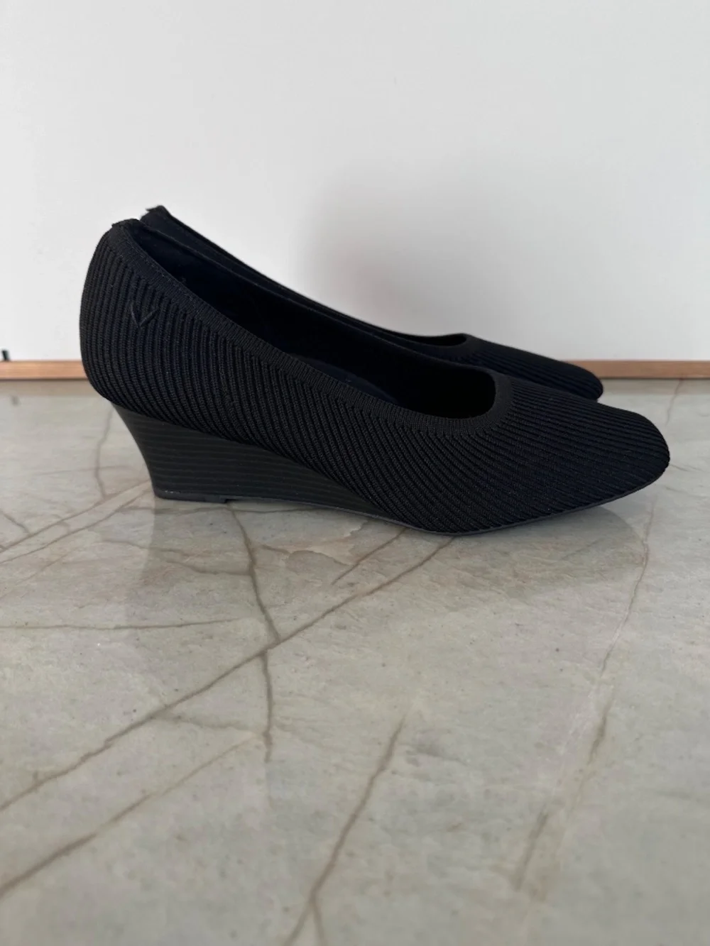 VIVAIA Margot Wedge Pro Black Knit Square Toe Shoes Comfort Size 40 US 9